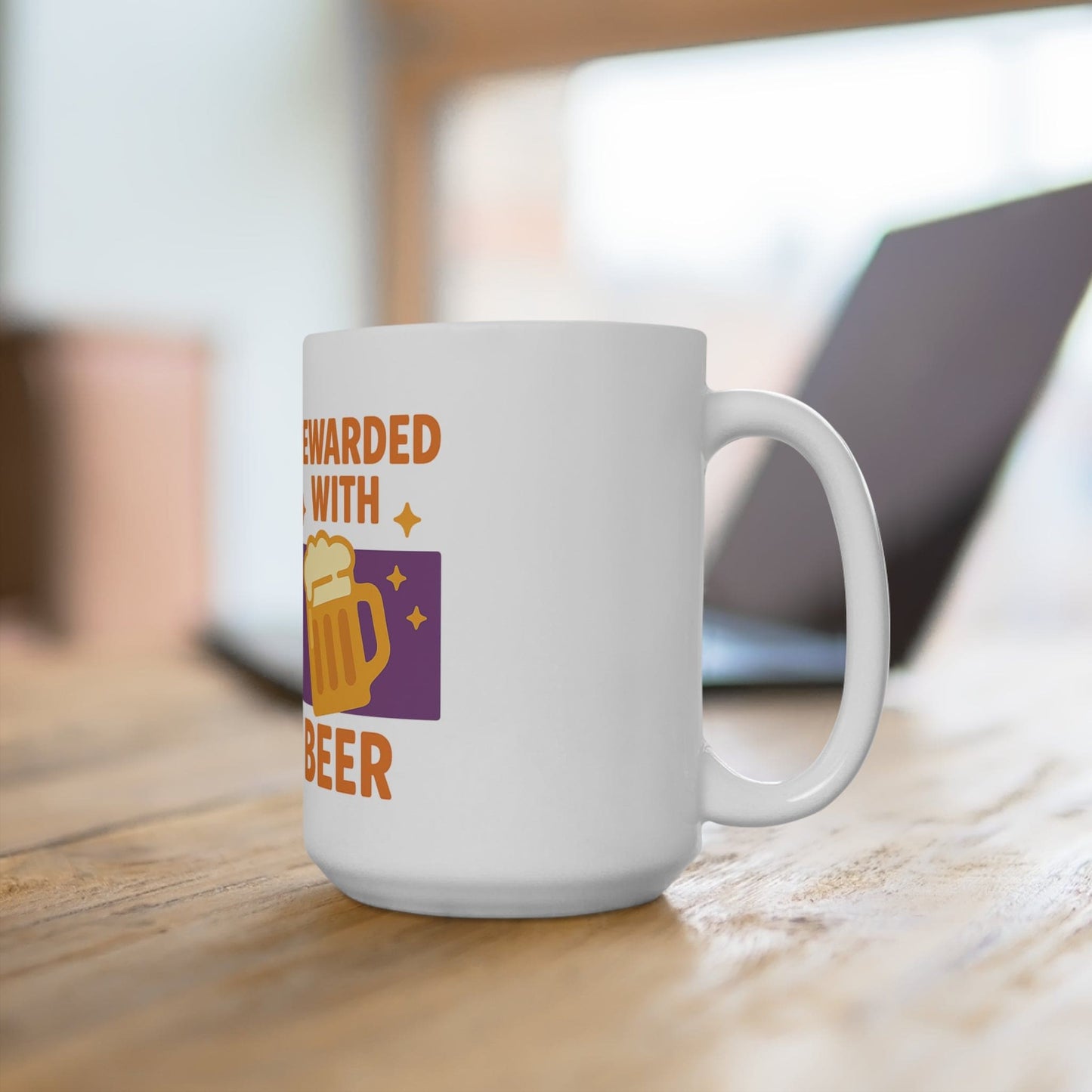 Keramische tas: angetrieben von Kaffee, belohnt mit Bier